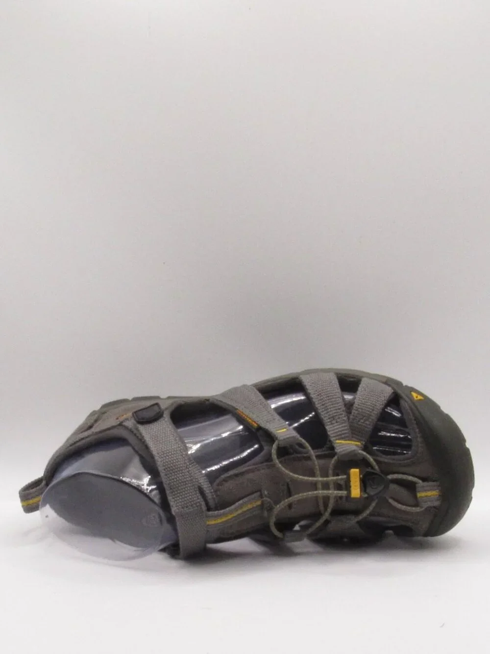 Keen Dark Gray Newport H2 Boys Sandals Size 4 Waterproof Very Good Condition
